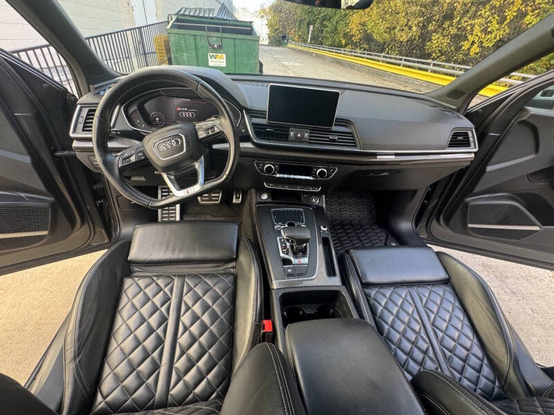 2020 Audi SQ5 3.0T quattro Premium Plus