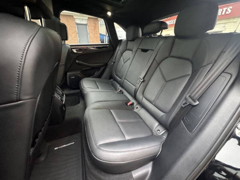 2023 Porsche Macan S