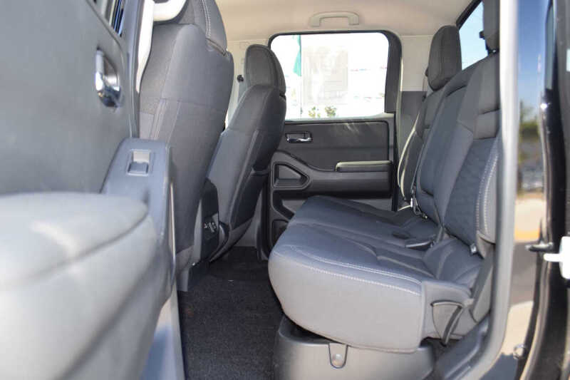 2023 Nissan Frontier