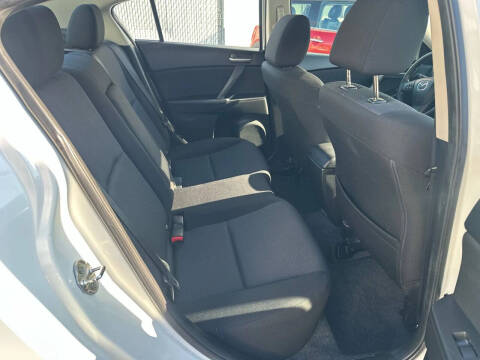 2011 Mazda MAZDA3 i Touring