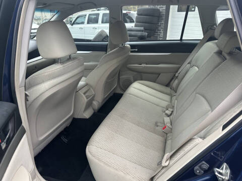 2010 Subaru Outback 2.5i