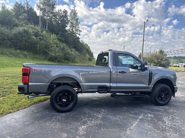 2025 Ford F-350 Super Duty XL