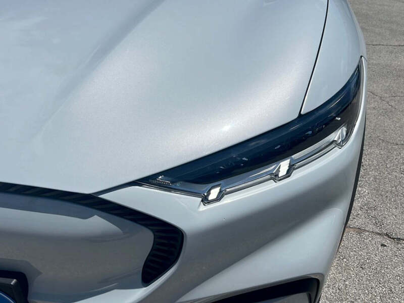 2021 Ford Mustang Mach-E Select