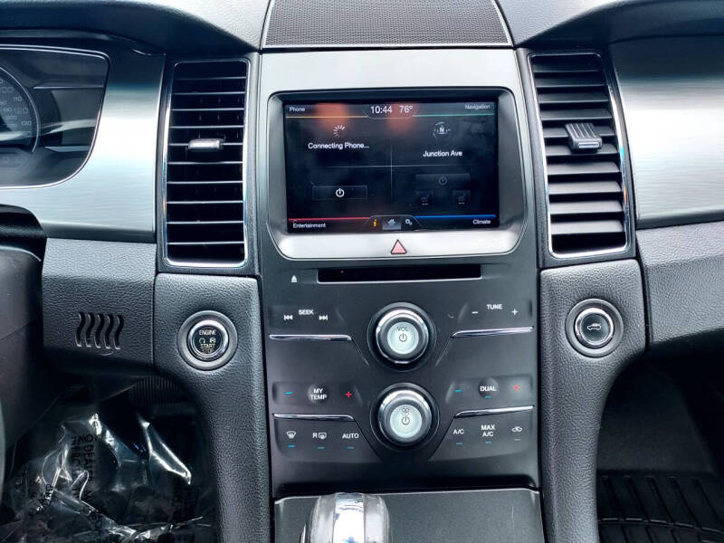 2013 Ford Taurus SEL