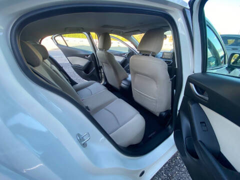 2015 Mazda MAZDA3 i Touring