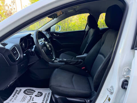 2014 Mazda MAZDA3 i Sport
