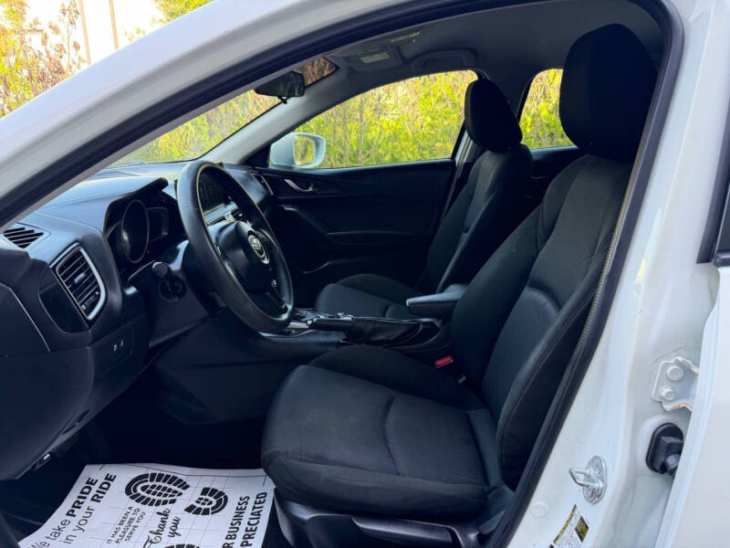 2014 Mazda MAZDA3 i Sport