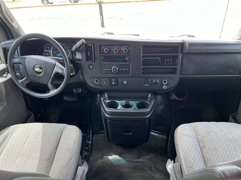 2016 Chevrolet Express LT 2500