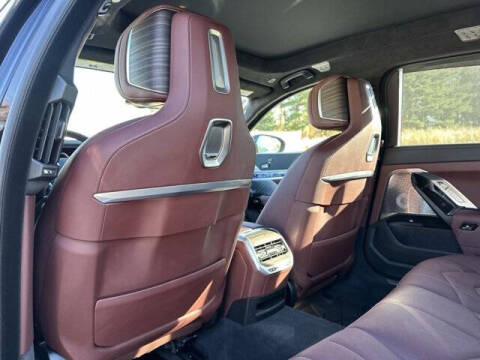 2025 BMW 7 Series 740i xDrive