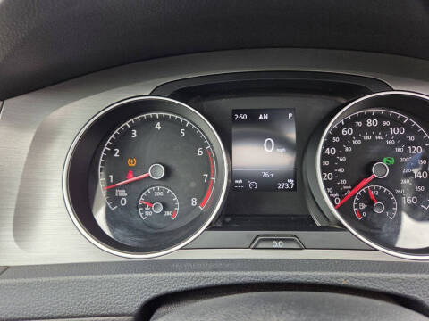 2016 Volkswagen Golf SportWagen