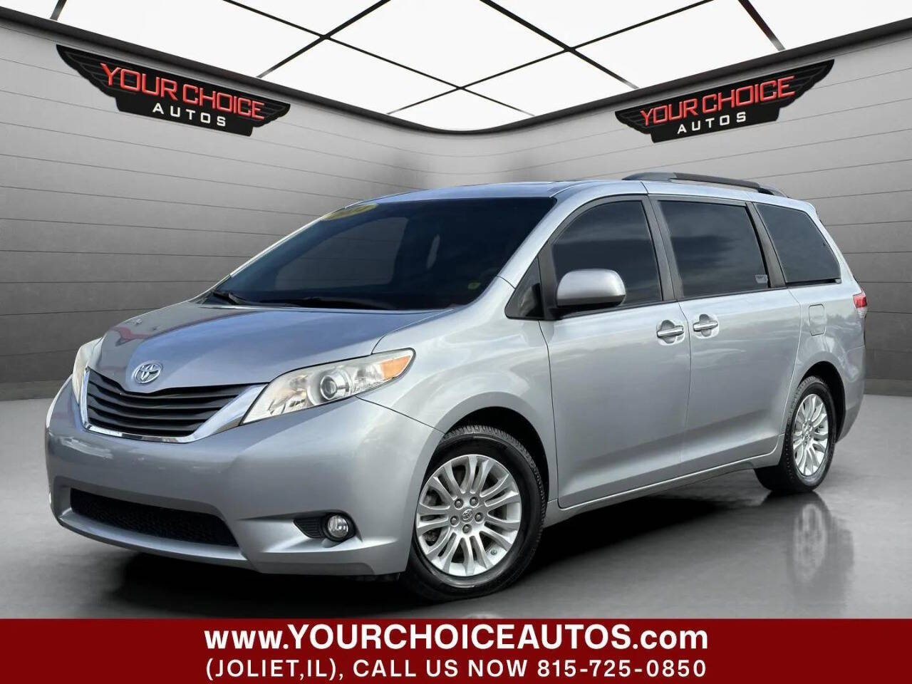 2014 Toyota Sienna XLE 8 Passenger 4dr Mini Van's photo