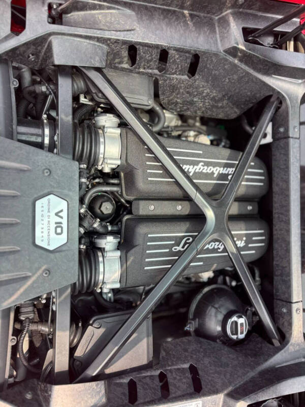 2016 Lamborghini Huracan LP 580-2