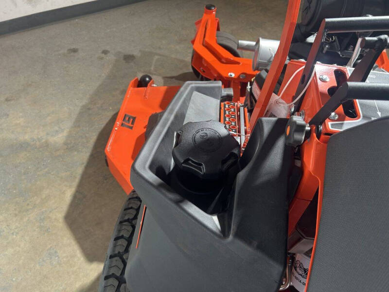 2025 Bad Boy REVOLT X 61" VANGUARD