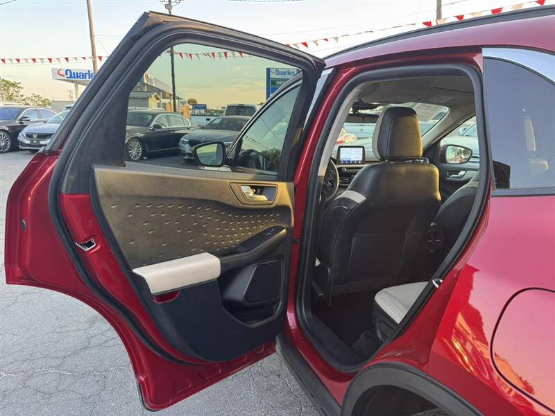 2020 Ford Escape SEL