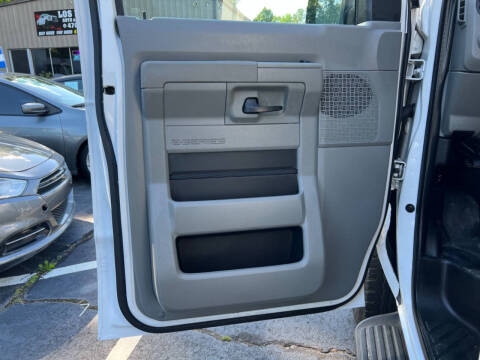 2009 Ford E-Series E-350 SD XLT