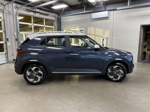 2021 Hyundai Venue Denim