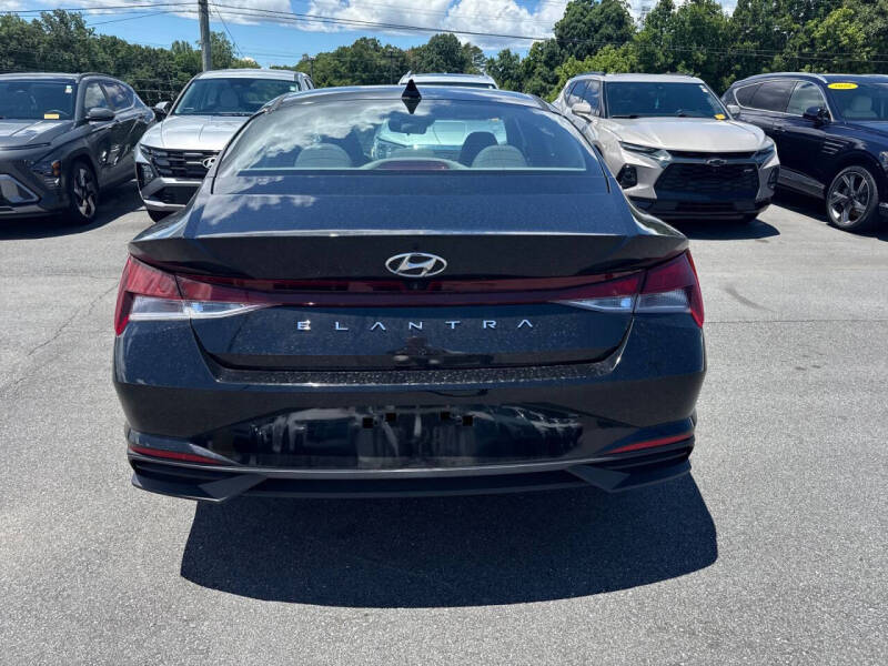 2023 Hyundai Elantra