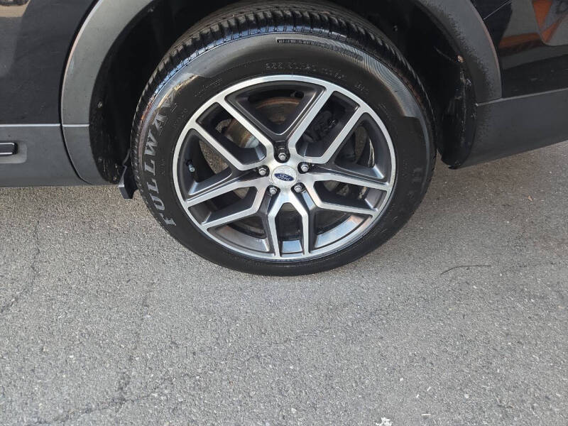 2016 Ford Explorer Sport