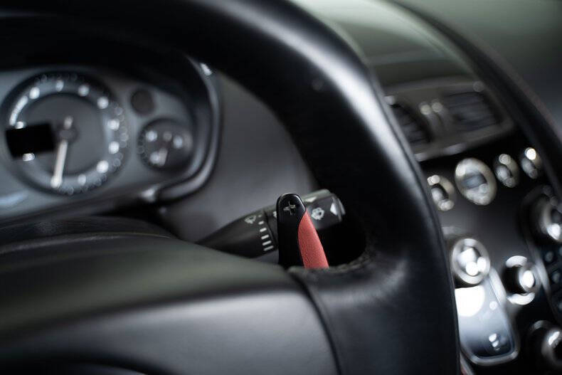 2015 Aston Martin Vanquish Volante