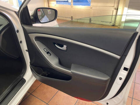 2017 Hyundai Elantra GT