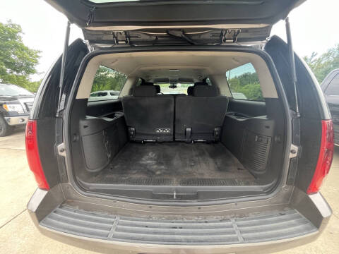 2011 GMC Yukon XL SLE