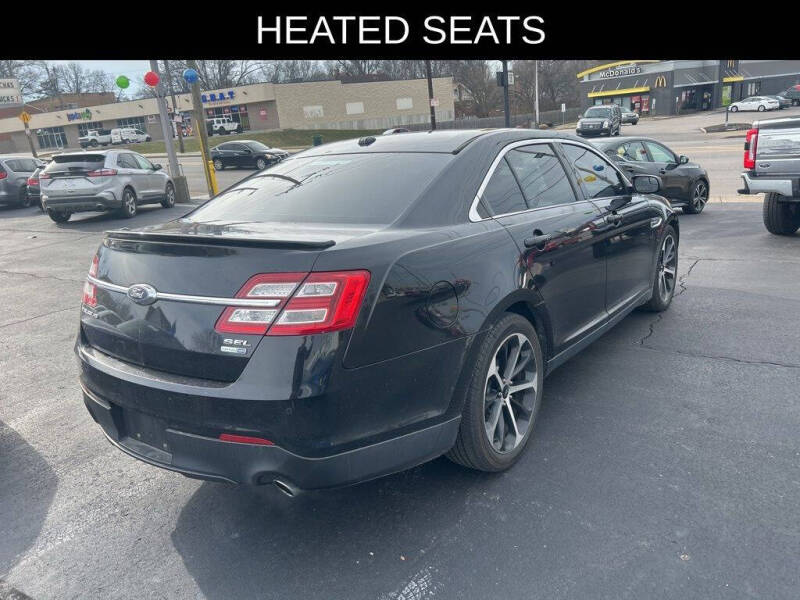 2016 Ford Taurus SEL