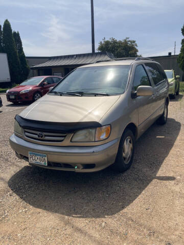2003 Toyota Sienna for sale at Specialty Auto Wholesalers Inc in Eden Prairie MN
