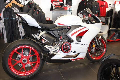 2021 Ducati Panigale V2 for sale at Peninsula Motor Vehicle Group in Oakville NY