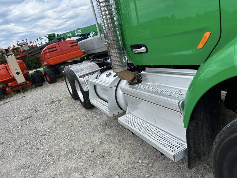 2020 Peterbilt 579 Road Tractor