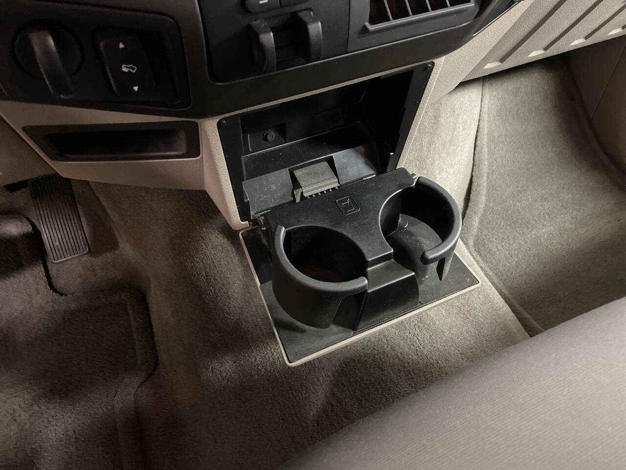 2010 Ford F-250 Super Duty 31