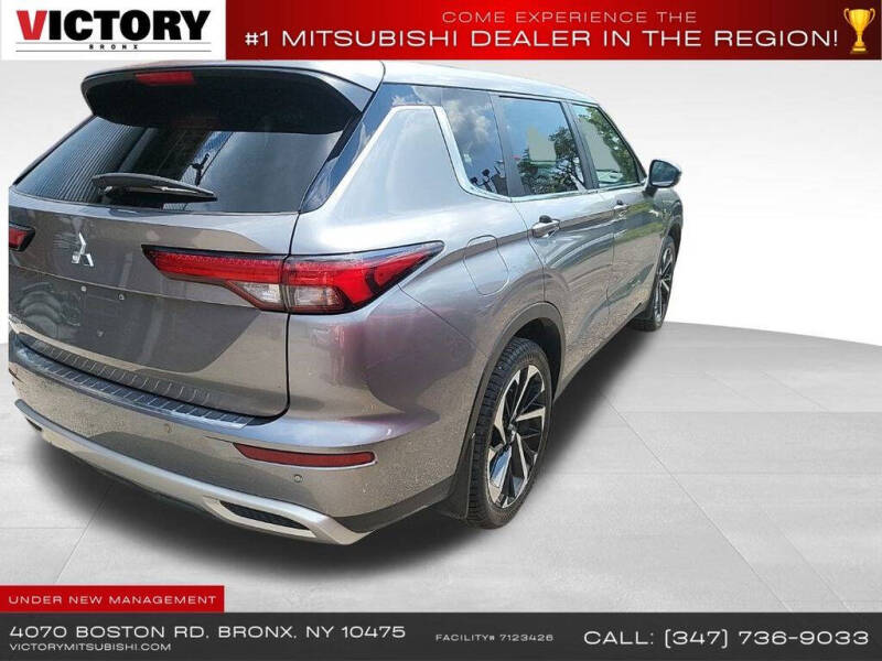 2022 Mitsubishi Outlander SE