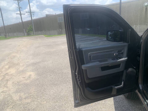 2019 RAM 1500 Classic SLT