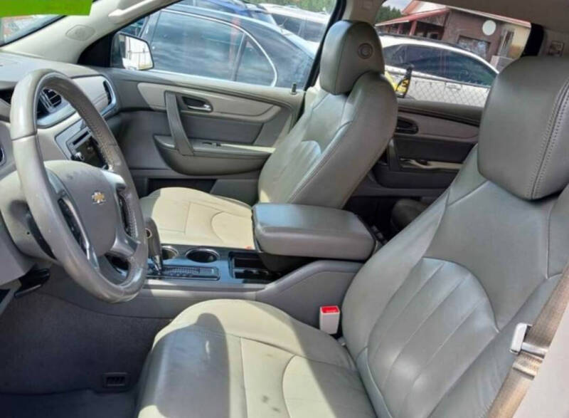 2017 Chevrolet Traverse LT