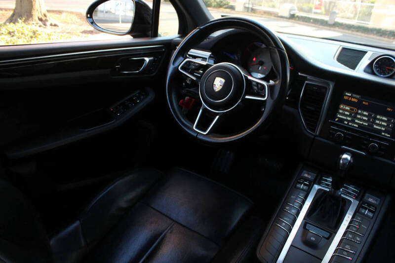 2016 Porsche Macan S