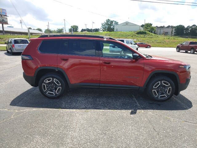 2026 Jeep Cherokee Laredo