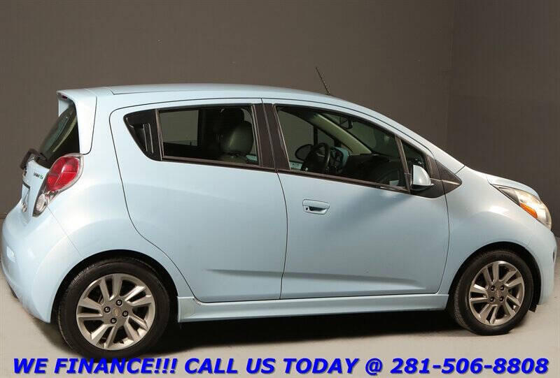 2014 Chevrolet Spark EV 2LT