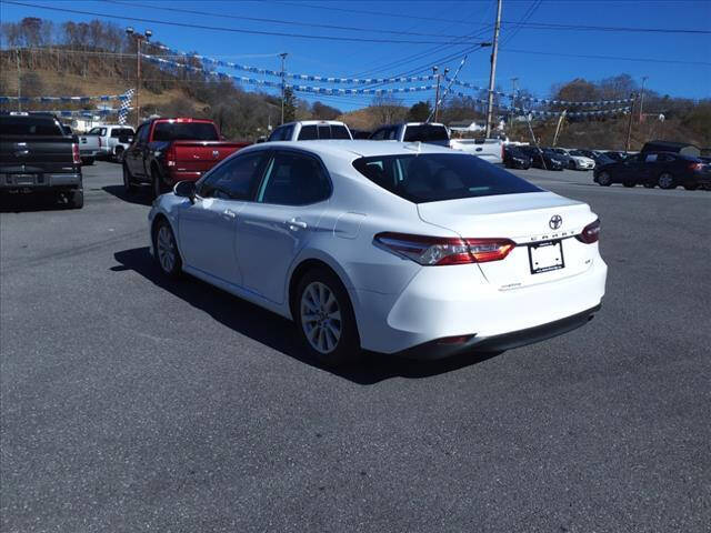 2019 Toyota Camry for sale at Auto Energy in Lebanon, VA