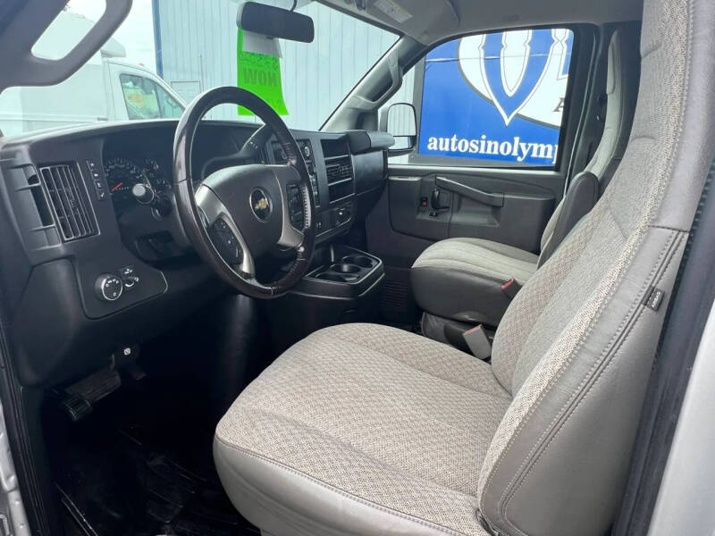 2017 Chevrolet Express LT 3500