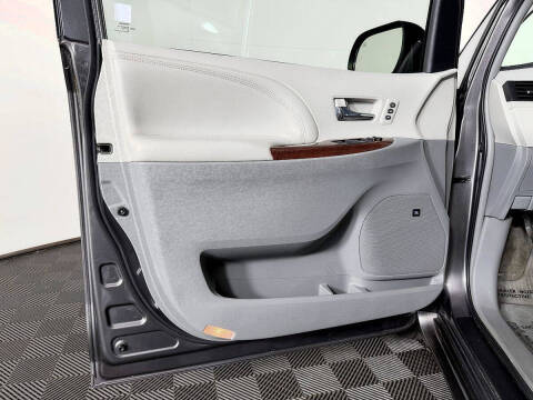 2013 Toyota Sienna