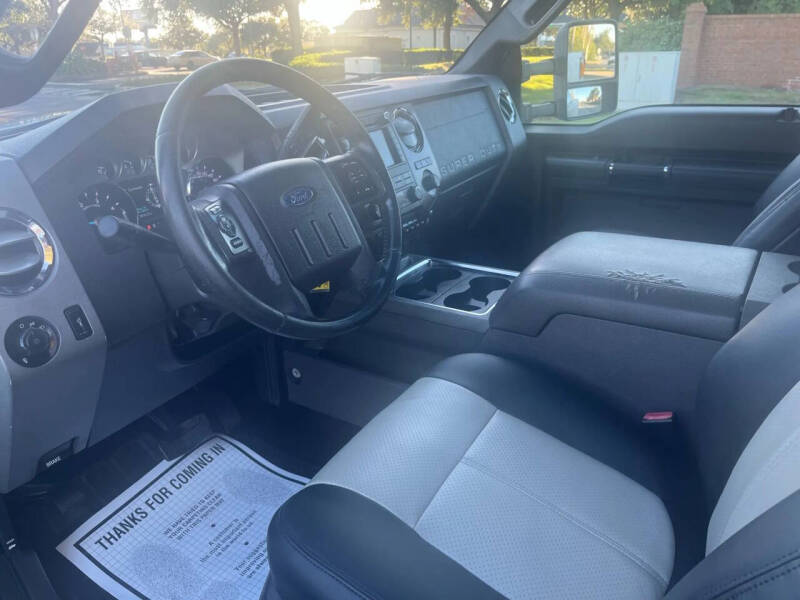 2011 Ford F-350 Super Duty Lariat