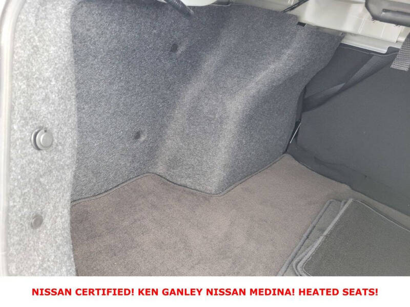 2024 Nissan Versa SR