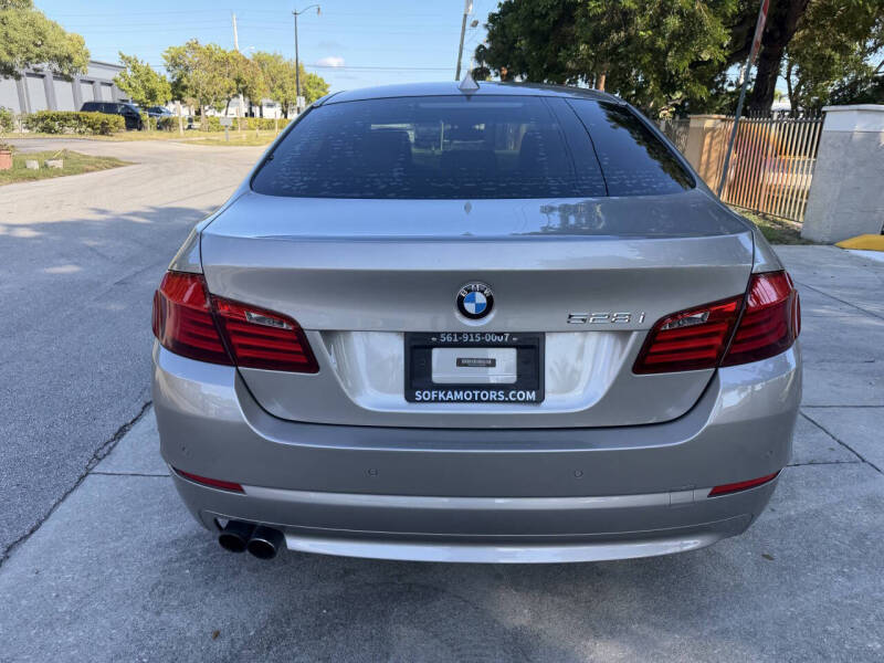 2012 BMW 5 Series 528i