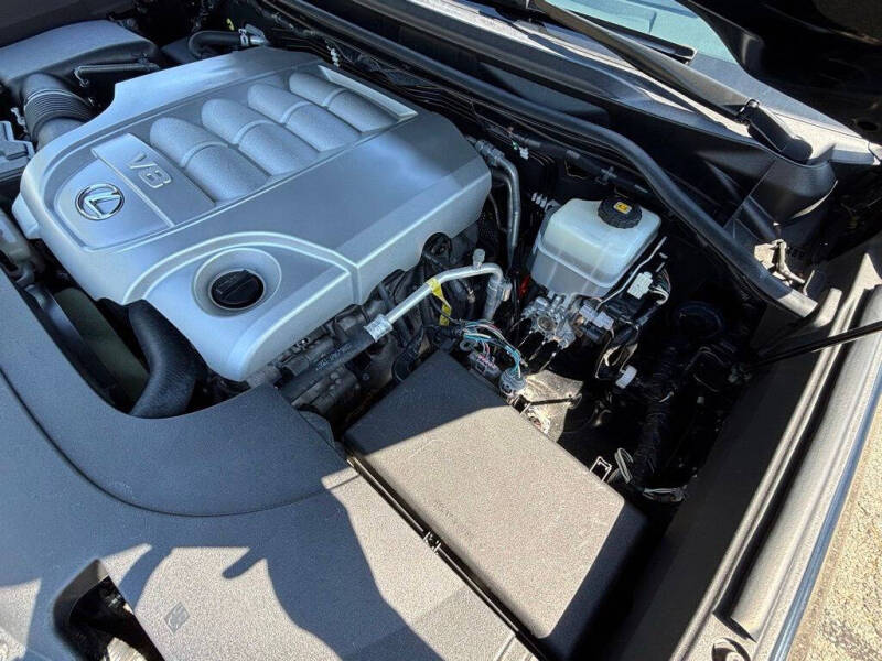 2019 Lexus LX 570
