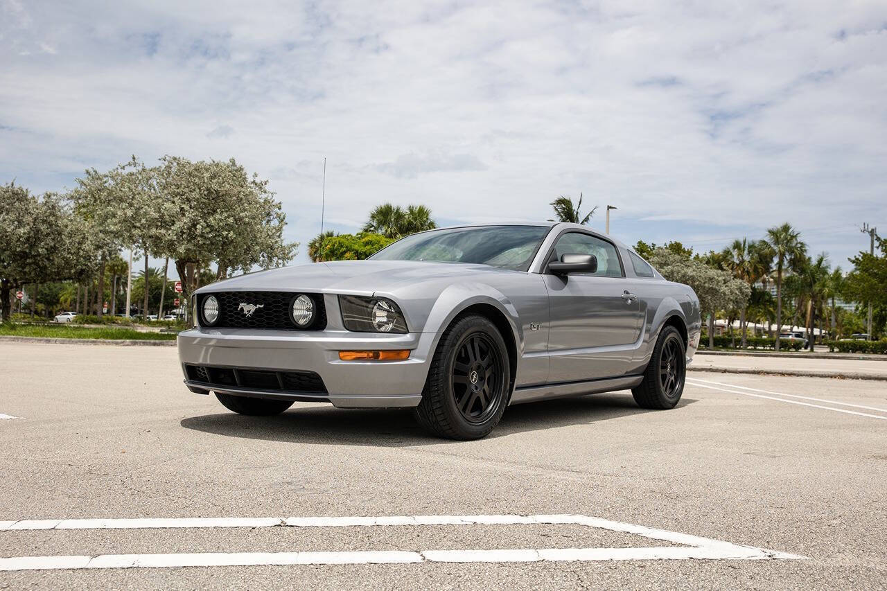 2006 Ford Mustang 10