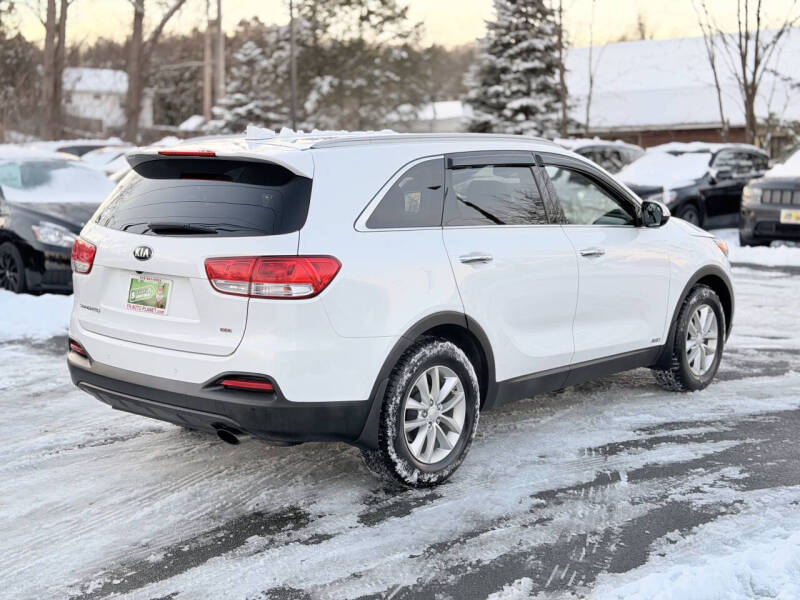 2017 Kia Sorento LX