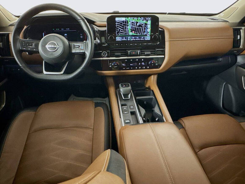 2024 Nissan Pathfinder Platinum