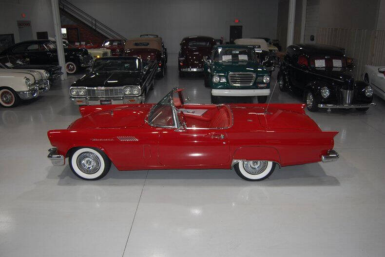1957 Ford Thunderbird