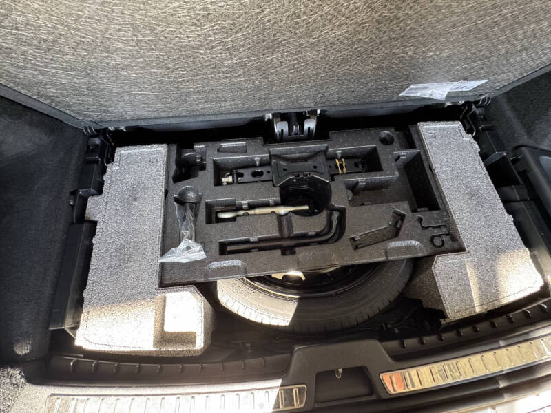 2024 Volvo XC90 B6 Core Bright Theme