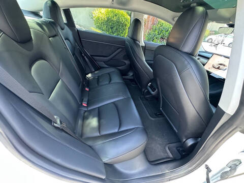 2023 Tesla Model 3 Performance