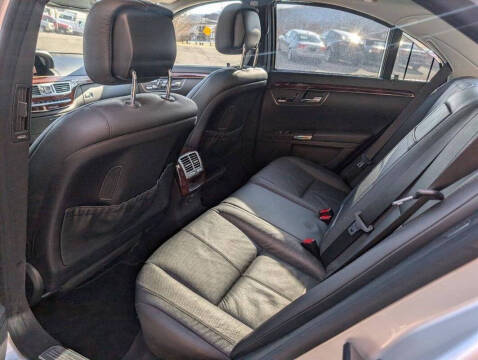 2009 Mercedes-Benz S-Class S 550 4MATIC